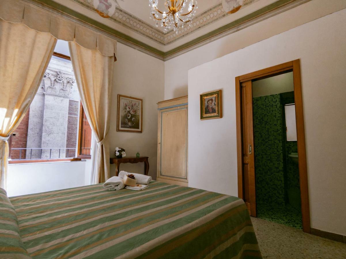 B&B Siena In Centro - Diffuso Esterno foto