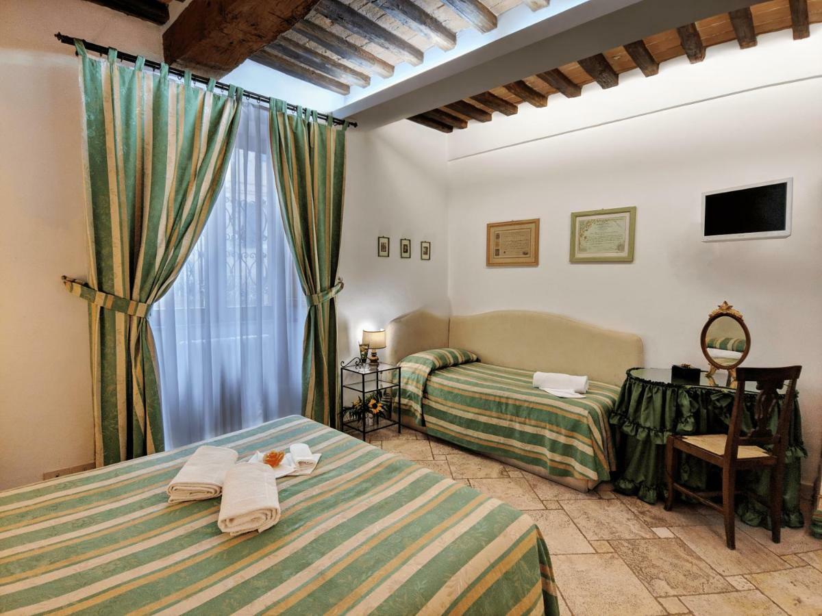 B&B Siena In Centro - Diffuso Esterno foto